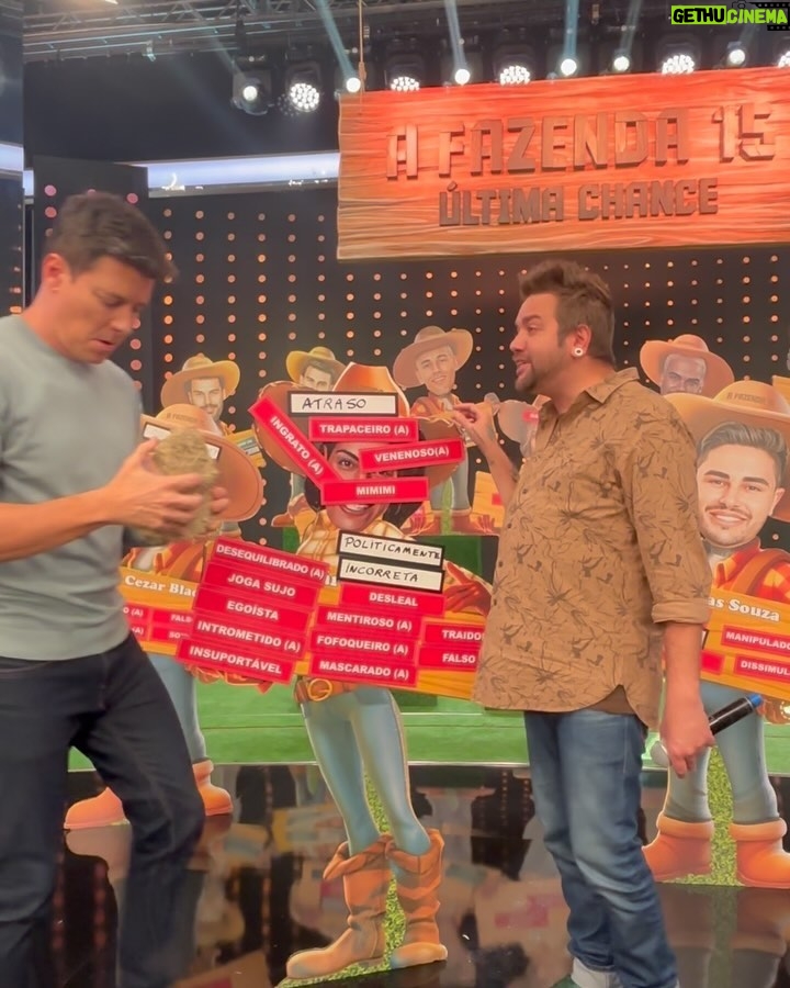 Rodrigo Faro Instagram - Cadê minha dipirona @sandermecca @marciafuoriginal?