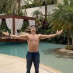Rodrigo Faro Instagram - Quando não tem gravação e a gente fica em casa… É ele, o iluminado!!!! #viral #dayoff #home