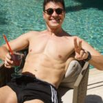 Rodrigo Faro Instagram - A sua chance de mudar de vida e ter um salário de R$8.000 reais por 1 ano e ganhar um carro 0km no valor de R$70.000 por apenas R$2,99! Acesse: rodrigofarooficial.com ou clique no link na bio e participe! Compre quantos títulos quiser! O sorteio é regulamentado pela loteria federal: Processo SUSEP 15414.639790/2023-28