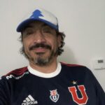 Rodrigo González Instagram - 95 años @udechileoficial felicidades al club más hermoso del mundo. Hincha desde niño. Los 5 años un día mi tía Sarita con muchos regalos de la U. Poleras, banderines y posters. Luego de eso me acostumbré a ir al estadio con mi viejo y mis hermanos. Galería sur. Cuantos recuerdos. Cuanto sufrimiento y cuantas alegrias. Acostumbrados a sufrir, apasiondxs por el bulla. La mejor hinchada del mundo, es sin duda la azul. Feliz cumpleaños equipo de mi ❤️❤️