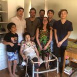 Rodrigo González Instagram - Almuerzo en familia! @tgonzalezt @cotur._.nix @dagt30 #feliz2022