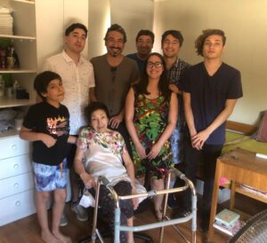 Rodrigo González Instagram - Almuerzo en familia! @tgonzalezt @cotur._.nix @dagt30 #feliz2022