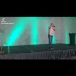 Rodrigo González Instagram - Cosas que surgen en eventos de empresas. Los viejos traumas de la infancia. #nachi Y hoooooy show en @casa.comedia Quedan pocas entradas. Ayúdeme a agotar! En @comediaticket y @comedy_pass compra tu entrada!!! A las 20:00 hrs