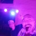Rodrigo González Instagram - Ayer la pasamos increíble en @krausenvaldivia Una de las ciudades más lindas de chile! Todo iba bien hasta que... Cagó el celu. Pero no importa. Se pasó bien @josepplienlaf @soynicomora