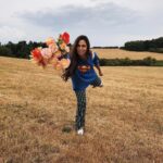 Rona Özkan Instagram – #vanlife 🚌🌅💚 miss u @frauhildeherrmann Theley, Saarland, Germany