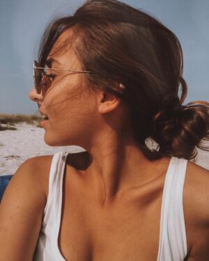 Rona Özkan Instagram - Verwirrt