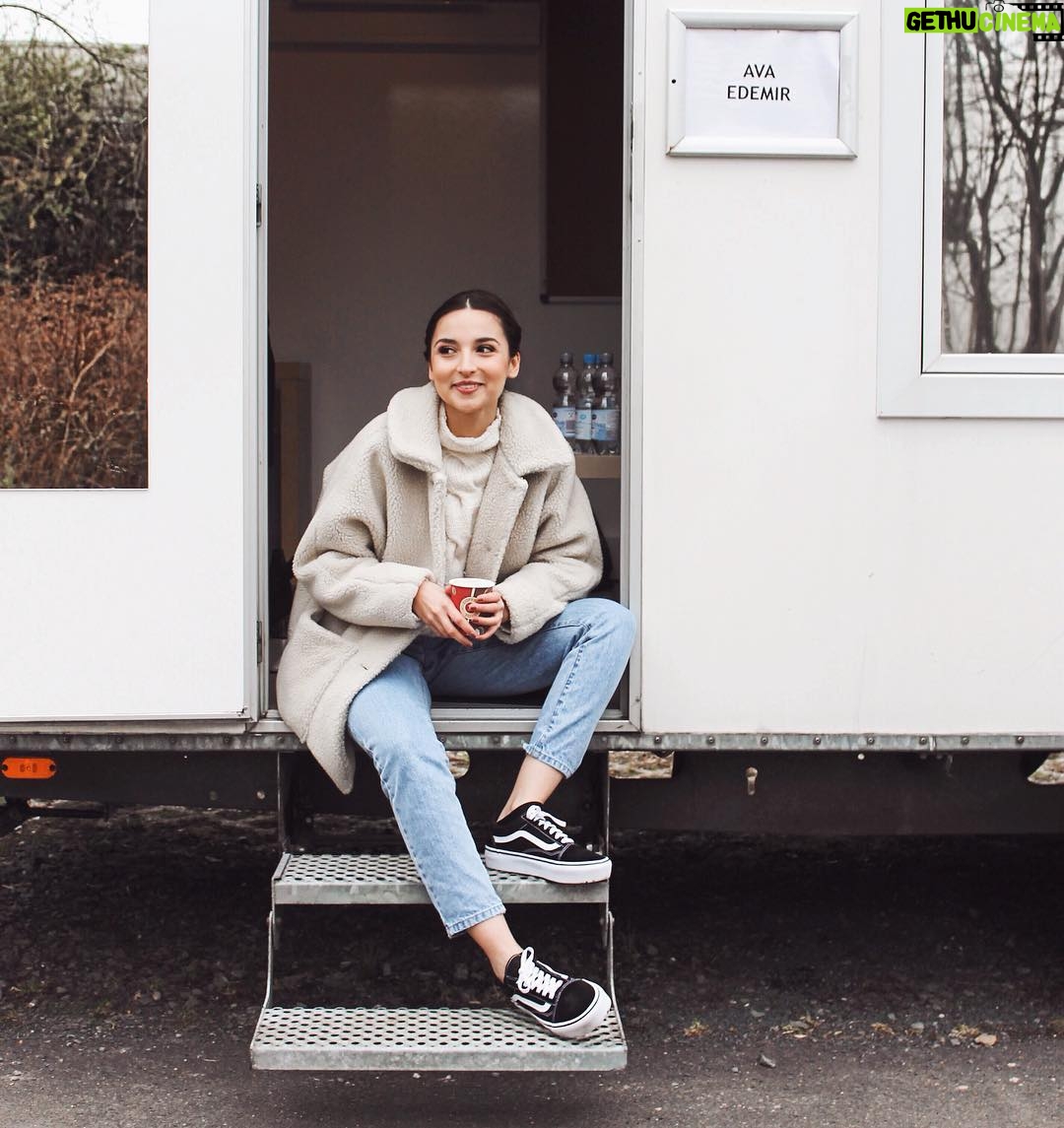 Rona Özkan - 3.1K Likes - Trailern 🚀