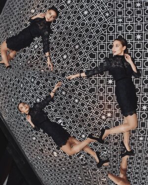 Rona Özkan Instagram - Spieglein, Spieglein an der Wand.. @bulgariofficial [Anzeige]