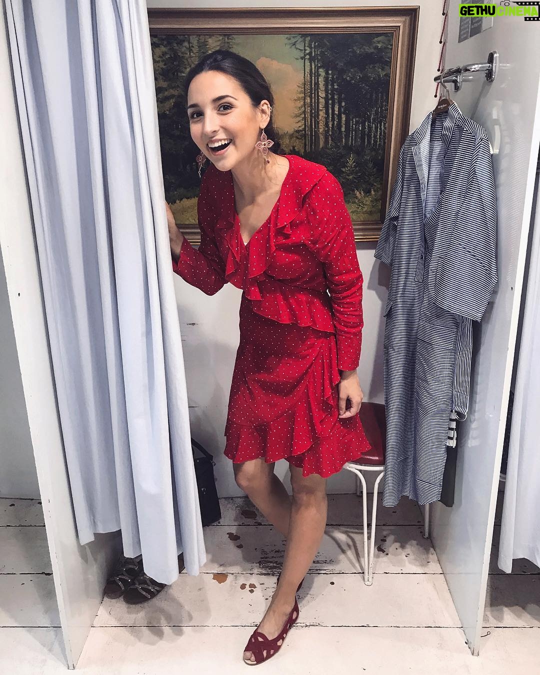 Rona Özkan - 3.4K Likes - 🚀