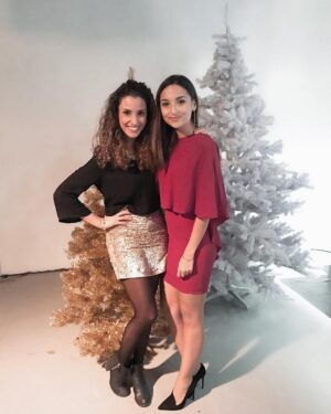 Rona Özkan Instagram - Einstimmung auf die Weihnachtszeit mit meiner Lieben @nadinemenz 🔔🎅🏼 || Wish all of you a pleasant Advent Season 👼🏼🕯