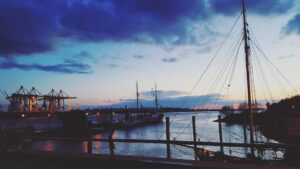 Rona Özkan Instagram - H A M B U R G ⚓