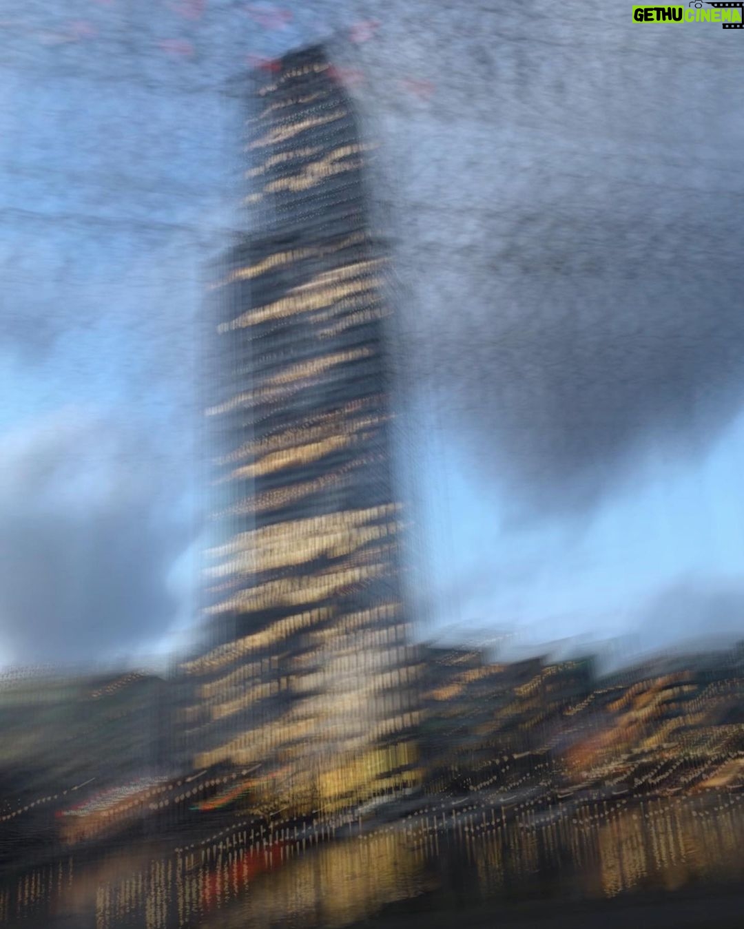 Rona Özkan Instagram - blurry c Cologne, Germany