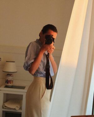 Rona Özkan Instagram - I'm just a mirror