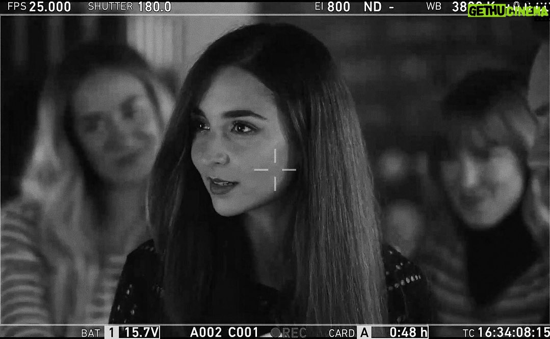 Rona Özkan - 2.6K Likes - Lovmeijop..🍷