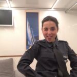 Rona Özkan Instagram – Führerschein und Fahrzeugpapiere bitte! #tatort #bremen