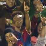 Ronaldinho Instagram - Como é lindo jogar com nossa casa cheia!!! E com este time fica td mais fácil kkkkkk Vitória em casa com 2 gols de falta 😎🤙🏾
