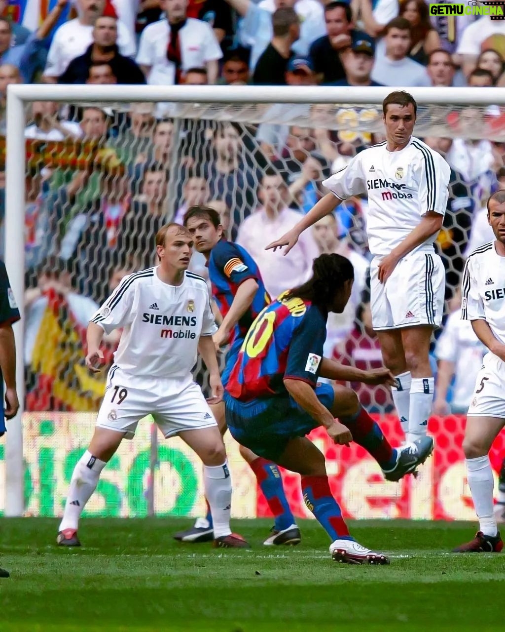 Ronaldinho - 593.8K Likes - Lembranças #ElClasico!!!
Força Barça 🔴🔵