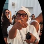 Ronaldinho Instagram - O bagulho tá de verdade!! O #TOP1 tá chegando galera!! Vem pra Tropa do Bruxo 🧙🏽‍♂️🤙🏾 #bailedobruxo