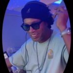 Ronaldinho Instagram - O bagulho é de verdade! 🤙🏾🧙🏽‍♂️