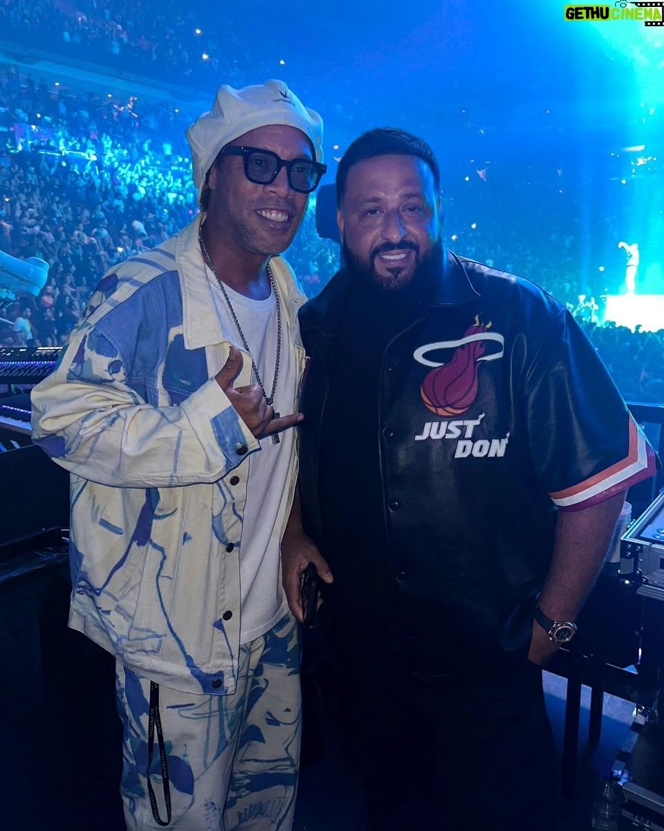 Ronaldinho Instagram - Another one!! @djkhaled 🤙🏾