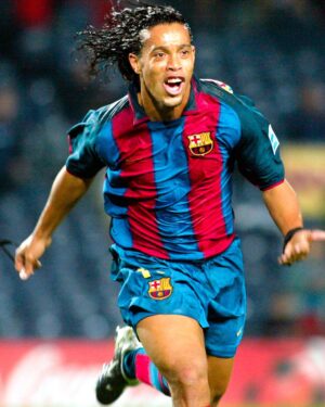 Ronaldinho Instagram - The day we fell in love 💘
#BarçaSevilla
