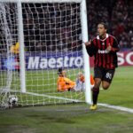 Ronaldinho Instagram - Meu primeiro gol na Champions com o @acmilan 🔴⚫ Lindo momento em um jogo tão importante… Sempre Milan!!! 💪🏾