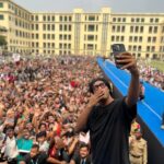 Ronaldinho Instagram - Obrigado Kolkata, Índia!!! 🇮🇳🇮🇳 Que energia incrível, que momento mágico… Muito amor!!! Muito bom ser recebido com tanta alegria e carinho!!! Nos vemos em breve 🤙🏾