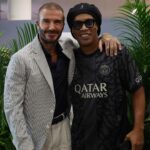 Ronaldinho Instagram - ✨🏁 Our former Parisian @ronaldinho was invited by @qatarairways to attend the 2023 Qatar Grand Prix! ✨🏁 Notre ancien parisien @ronaldinho, invité par @qatarairways pour assister au Grand Prix du Qatar 2023 ! ❤️💙 Also, got the opportunity to catch @davidbeckham and Didier Domi, who also wore the Parisian colors! ❤️💙 L’occasion de retrouver @davidbeckham et Didier Domi, ayant eux aussi porté les couleurs parisiennes ! Losail International Circuit