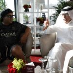 Ronaldinho Instagram - Thanks for the invite! #QatarGP #QatarAirways ✈️🤙🏾