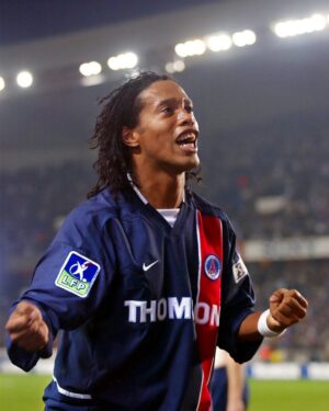 Ronaldinho Instagram - We Are Paris!!! 🔵🔴

#AllezParis