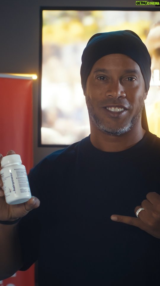 Ronaldinho Instagram - Ronaldinho spent unforgettable day with hair transplant specialist Dr. Acar @dr.leventacar at @cosmedicaclinic . They are experts in hair health, with more than 20,000 successful hair transplants. Also check out @cosmedica.dental and @cosmedica.aesthetic for exceptional medical treatments. I use HairPower products for my own hair, try @hairpowerstore for yourself! #cosmedicaclinic #drleventacar #hairpower