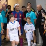 Ronaldinho Instagram - Siempre un placer @fcbarcelona 🤙🏾 #BarçaLegends 🔴🔵