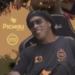 Ronaldinho Instagram - Salve tropa Acesse Pichau.com.br e aproveite a promo de Natal com vários descontos e concorra ao sorteio de 10 PCs Gamers incríveis. Vem pro Natal da @pichauoficial vem com a @r10team 🤙🏼 Vem ser campeão!