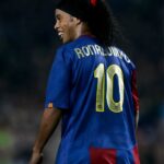 Ronaldinho Instagram - Vamos por mais!!! 🏆🤙🏾 #SempreBarça 🔵🔴