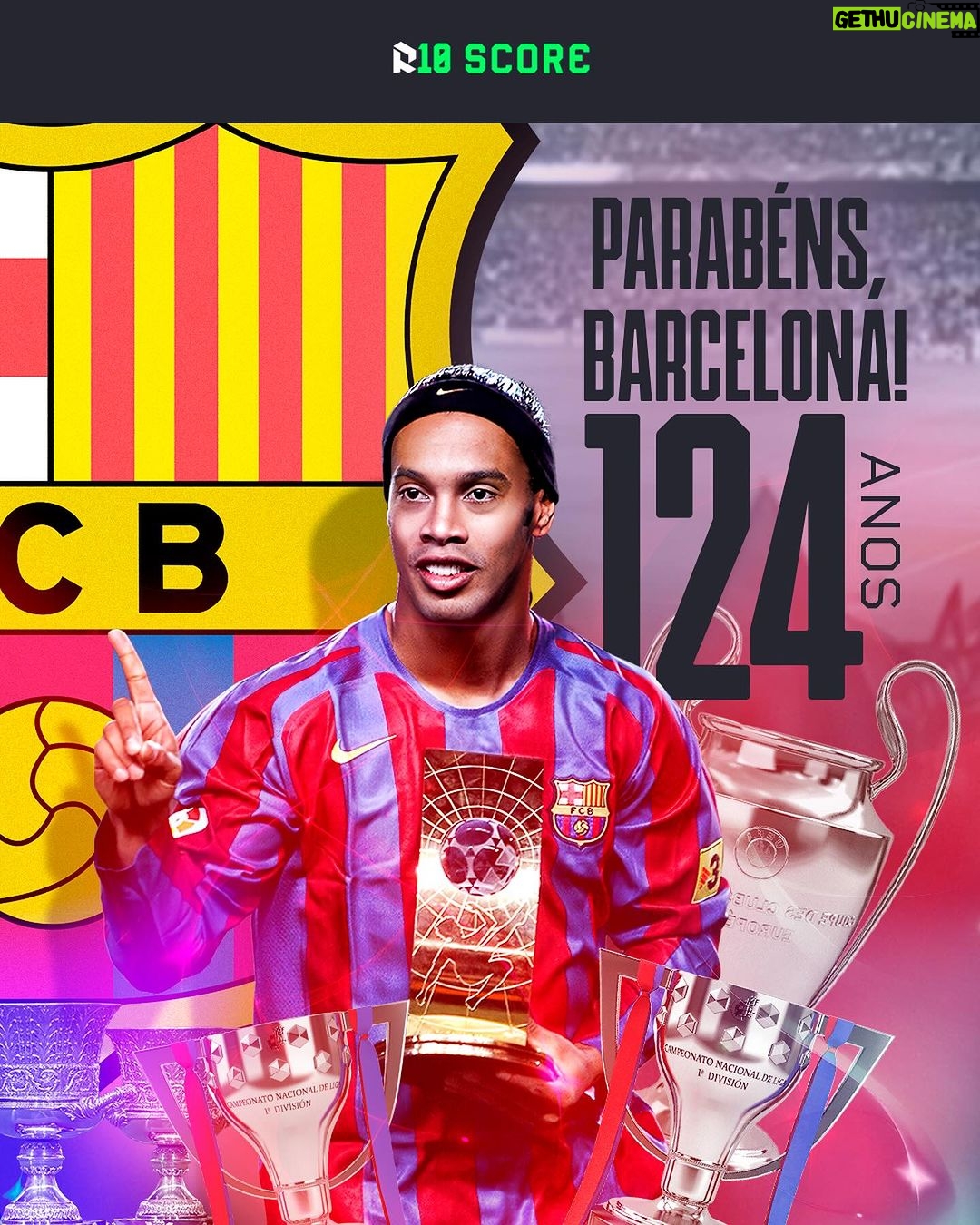 Ronaldinho Instagram - Parabéns, Barcelona, pelos 124 anos de história e glórias! 🎉🔵🔴 É um orgulho fazer parte dessa trajetória única e especial da minha carreira. 🙌⚽ Venha viver a magia do futebol com o app R10 Score! 🌟⚽ Baixe agora gratuitamente no seu celular e mergulhe nas emoções do esporte, com estatísticas, calendários de jogos, resultados em tempo real, notificações ao vivo e muito mais. 📱💚🖤 #R10Score