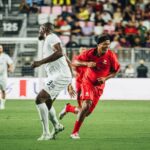Ronaldinho Instagram – Obrigado pelo carinho galera de Miami!!! 🇺🇸🇺🇸
Que alegria levar a magia das #LeyendasCONMEBOL para o mundo!!! Mt feliz por estar de novo em campo com tantos craques 🤙🏾 DRV PNK Stadium