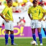 Ronaldo Instagram - 20 anos depois, a mesma pose! 😎🏆 2002 -> 2022 vem coisa boa por aí!