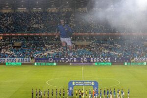 Ronaldo Instagram - VOLTAMOS!!! Que noite inesquecível. Vocês merecem, Nação Azul! 💙🦊