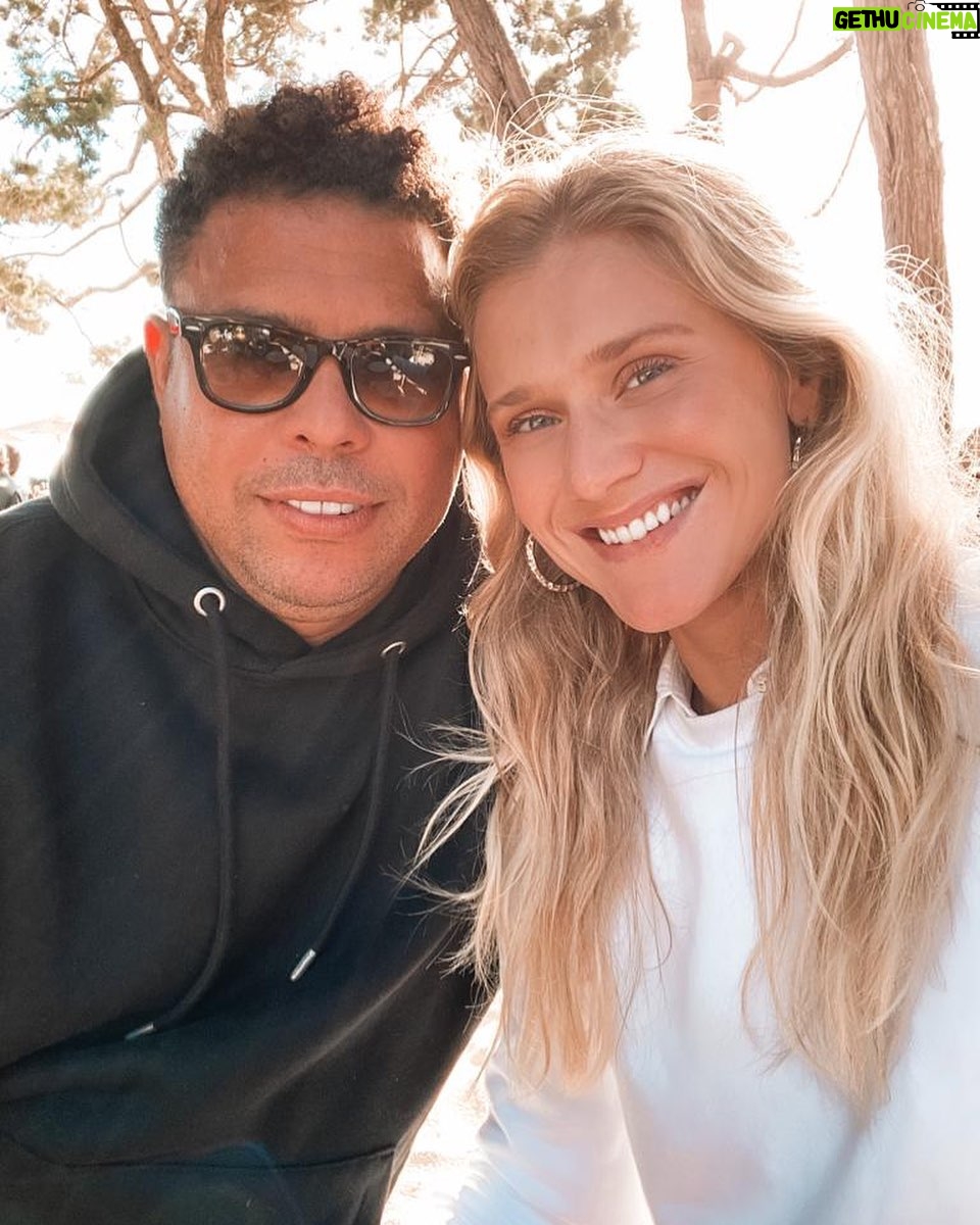 Ronaldo Instagram - Feliz aniversario momo! Tudo de melhor pra vc sempre! Te amo❤️❤️❤️❤️ @celinalocks