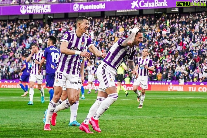 Ronaldo Instagram - 5x1 ¡Festival de goles en Zorrilla! 🏟️💜 El equipo ha estado sobresaliente. Enhorabuena, @7sergioLeon, porque un Hat-Trick no se marca todos los días. ⚽⚽⚽ Ganas de más. A por el próximo en Tenerife. ¡Vamos, Pucela! 🔥