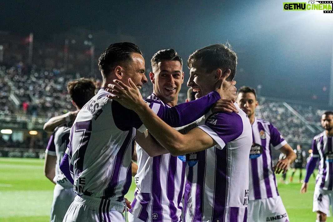 Ronaldo Instagram - ¡¡Nervios hasta el último minuto!! Gran partido del Cartagena, pero los nuestros han peleado hasta el final, hasta la vitoria. @tonivilla19 y @anuar8tuhami made in la @RVcantera 🙌 @ShonWeissman9 de nuevo on fire y espectacular la muralla Masip🧱 #VamosPucela 🔥💜