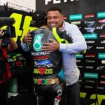 Ronaldo Instagram - Fiz questão de estar na sua última corrida, @valeyellow46. Parabéns pela linda carreira. Você é um verdadeiro Fenômeno!