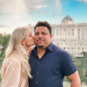 Ronaldo Instagram - Feliz dia dos namorados❤️❤️❤️❤️❤️❤️❤️❤️❤️❤️❤️ @celinalocks  te amo❤️