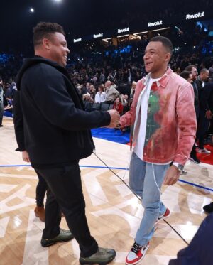 Ronaldo Instagram - What a night in Paris!! 🏀