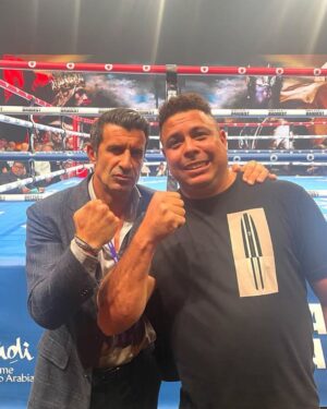 Ronaldo Instagram - What a great experience at the #battleofthebaddest. Congrats @tysonfury and @francisngannou for the amazing fight.