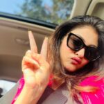 Rooqma Ray Instagram - Pink isn’t just a color, it’s a feeling 💞 #insta #instagood #instagram #instafashion #pink #jacket #winterfashion #decemberdaily #instamood #loveyourself #rooqmaray Kolkata - The City of Joy
