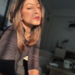 Rooqma Ray Instagram - Goggles on, worries off. #insta #instalike #instafashion #instalove #instacool #sunglass #black #wearblack #prada #winter #rooqmaray #sunkissed Kolkata