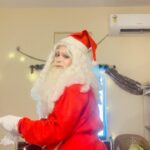 Rooqma Ray Instagram - Merry Christmas 🤶 🎄 #christmas #december #santa #costumeparty #actorslife #shoot #merry #merrychristmas🎄 #insta #instadaily #rooqmaray