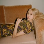 Rosé Instagram - @lacma wearing @ysl @anthonyvaccarello 💛