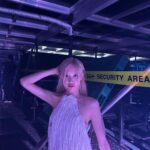 Rosé Instagram - ♡ BORN PINK FINALE IN SEOUL ♡ 작년 9월에 서울에서 본핑크 투어를 시작했는데 이렇게 1년 만에 다시 서울로 돌아와 공연을 마칠 수 있어서 너무 행복한것 같아요. 사실 서울에서 첫곡 끝내고 ‘저희 1년만에 서울에 드디어 돌아왔어요!’라는 말을 하고 눈물이 날 줄은 몰랐는데 외출하고 ‘잘다녀왔습니다’ 같은 느낌이더라고요..!!ㅎㅎㅎ 여러분들이 있어서 저희가 이렇게 전세계에서도 사랑을 받을 수 있었고 이렇게 많은 사람들 앞에서 공연할 수 있었던것같아요. 1년동안 기다려주셔서 정말 감사합니다! 사랑해요 블링크 그리고 1년동안 고생해준 투어 스텝분들 고생 많으셨습니다! 늘 보이지않는 곳에서도 고생해주셔서 너무 감사해요. 그리고 멤버들!! 정말 고생 많았어요. I’m super proud of us. Blackpink in you areeeaaaaaaa 🤍 Seoul, Korea